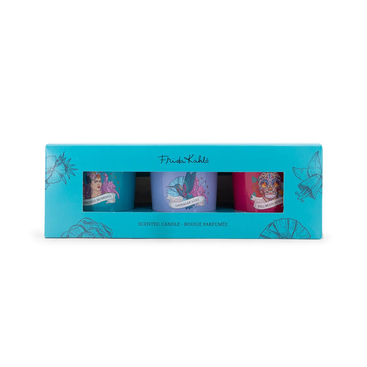 Frida Kahlo scented candle gift set, turquoise box containing three colorful candles with artistic designs inspired by Frida Kahlo’s iconic style and floral motifs.
